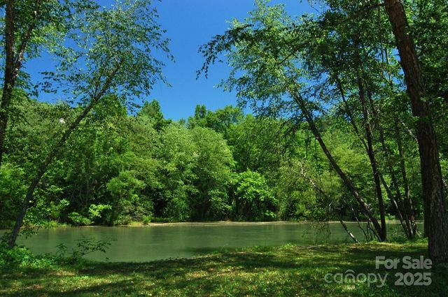 1227 River Club Drive, Morganton, NC 28655