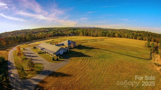 1227 River Club Drive, Morganton, NC 28655