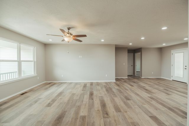1217 E Macon Street, Republic, MO 65738