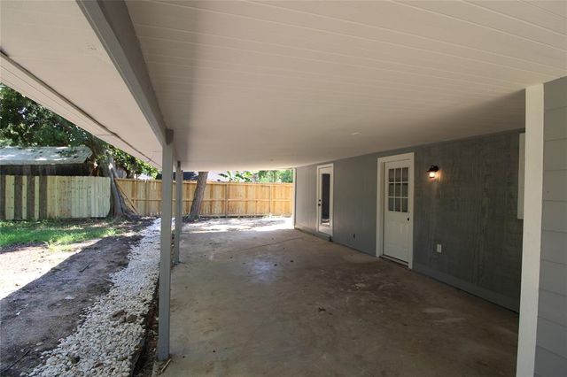 1709 Miami Road, Pasadena, TX 77502