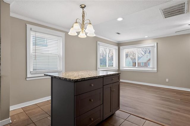 6315 S Benton Avenue, Kansas City, MO 64132