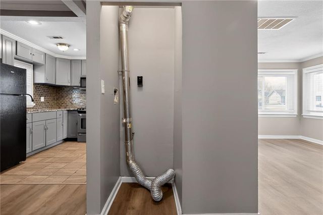 6315 S Benton Avenue, Kansas City, MO 64132