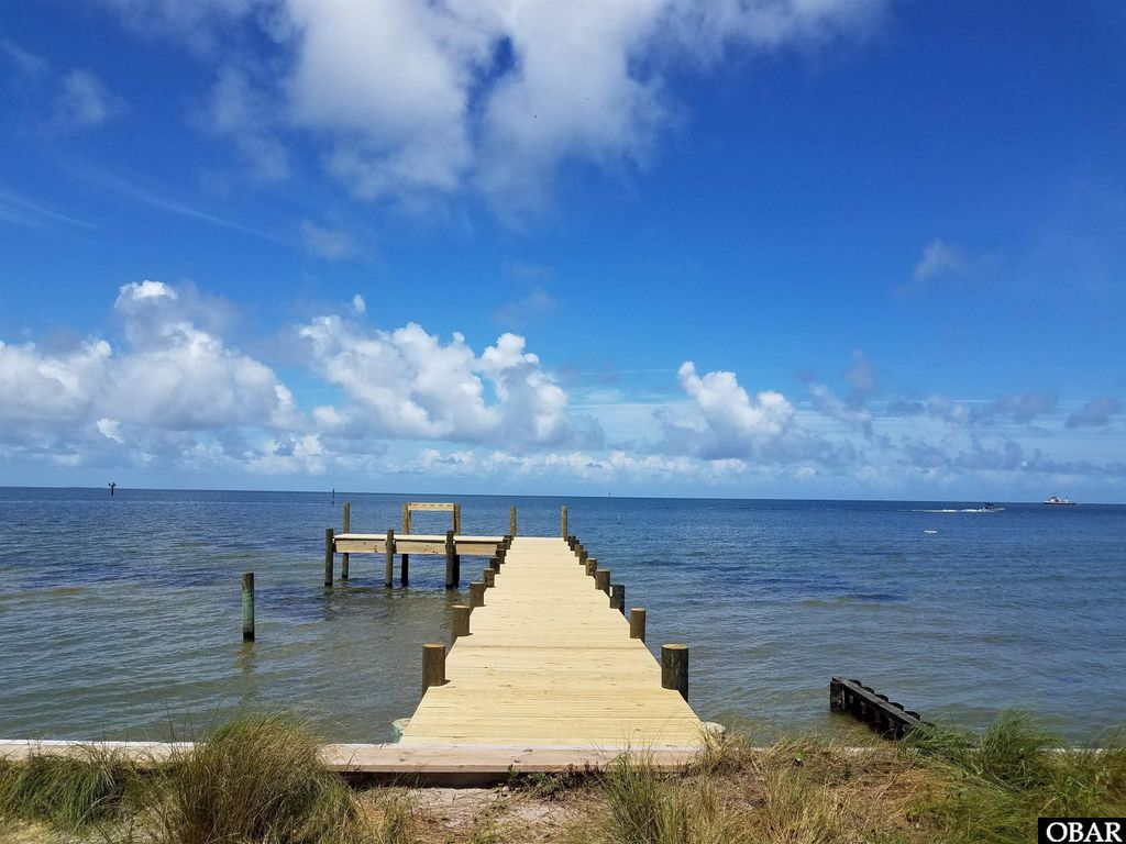 Image 4 of property listing at 337-Unit 2a Silver Lake Drive Unit 2a, Ocracoke, NC 27960