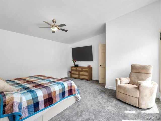 22 La Gorce Drive, Chesterfield, MO 63017