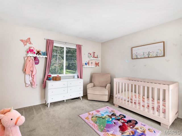 22 La Gorce Drive, Chesterfield, MO 63017