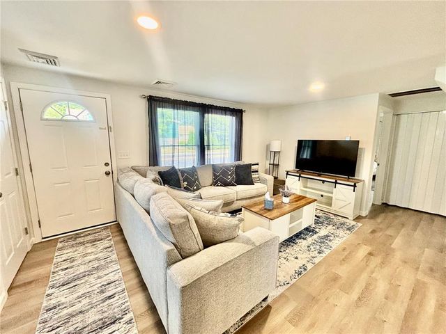 1001 South Greenwood Avenue, Easton, PA 18045