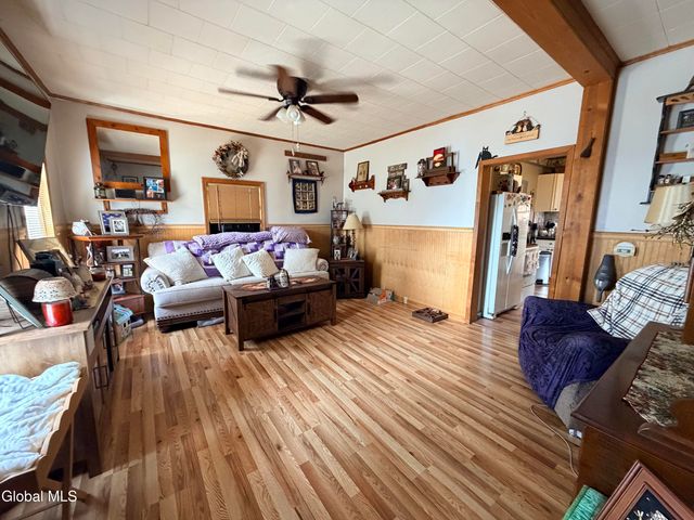 11 Court Street, Johnstown, NY 12095
