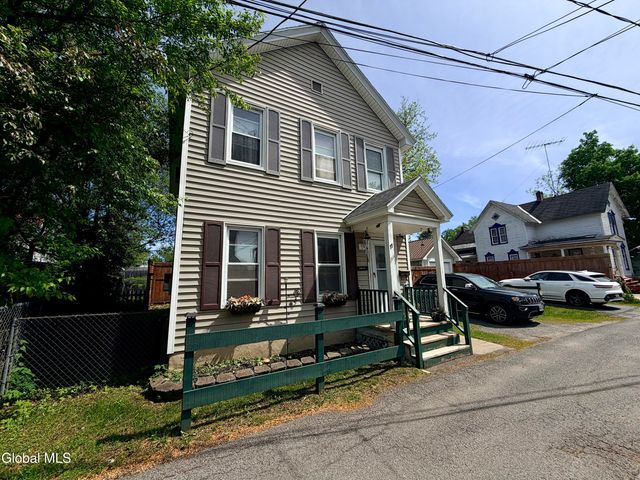 11 Court Street, Johnstown, NY 12095