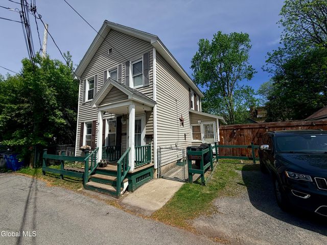 11 Court Street, Johnstown, NY 12095