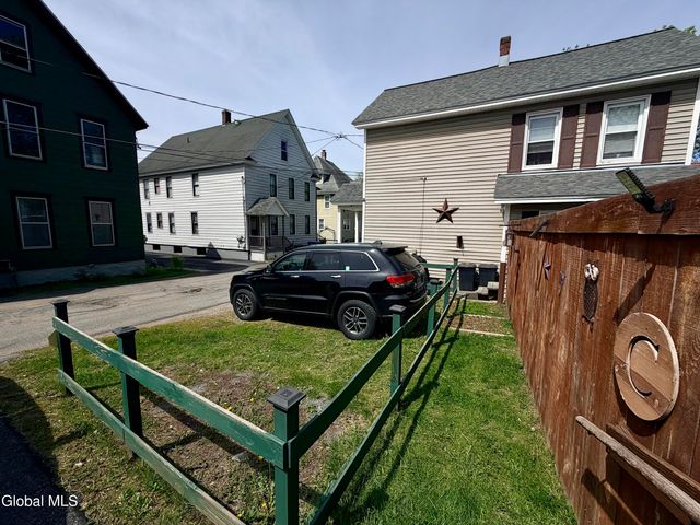 11 Court Street, Johnstown, NY 12095
