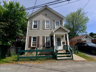 11 Court Street, Johnstown, NY 12095