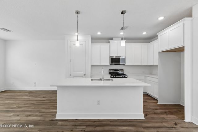689 WINDCHIME Street, Yulee, FL 32097