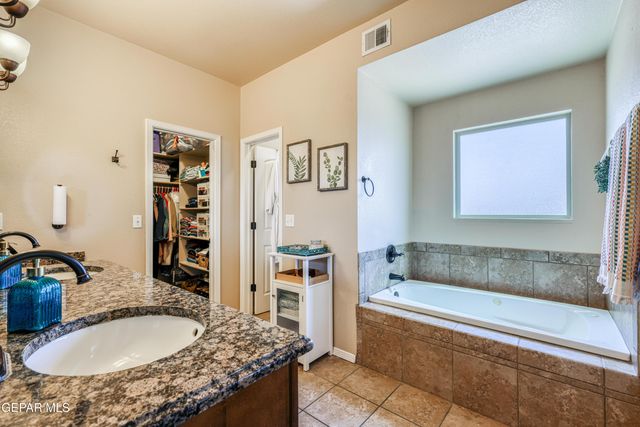 12230 COSTA BRAVA Place, El Paso, TX 79938