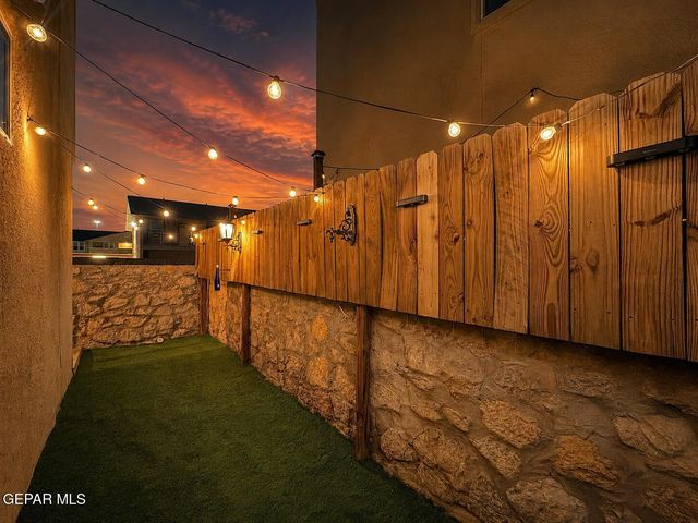 12230 COSTA BRAVA Place, El Paso, TX 79938