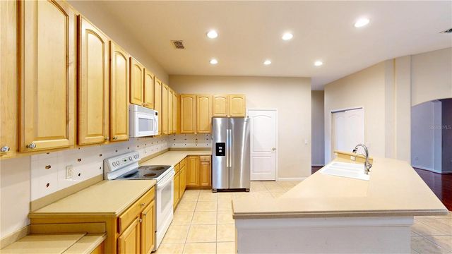 529 BELHAVEN FALLS DRIVE, Ocoee, FL 34761