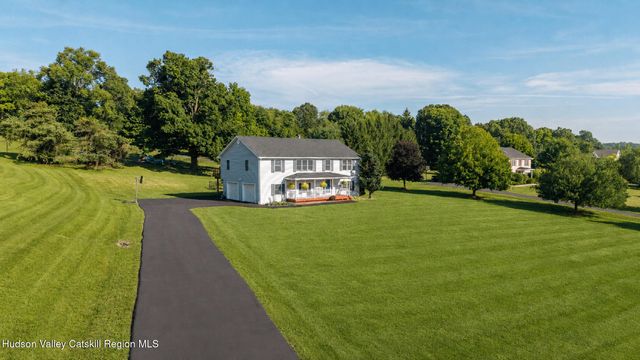 3 Mill Pond Road, Marlboro, NY 12542