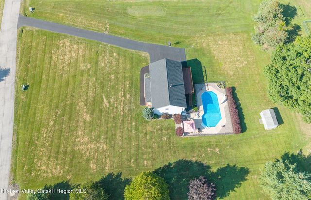 3 Mill Pond Road, Marlboro, NY 12542