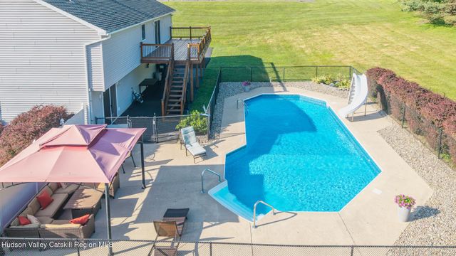 3 Mill Pond Road, Marlboro, NY 12542