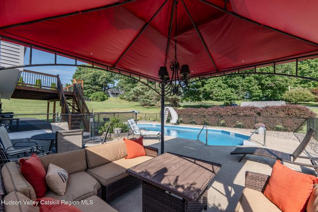 3 Mill Pond Road, Marlboro, NY 12542