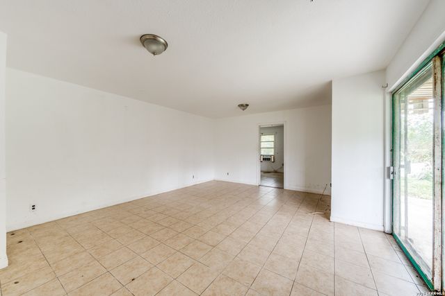 853 HOLMGREEN RD, San Antonio, TX 78220