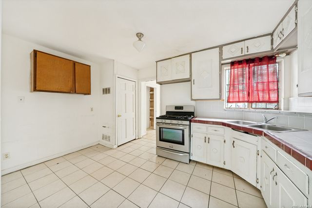 853 HOLMGREEN RD, San Antonio, TX 78220