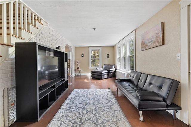 250 Shrewsbury Street, Holden, MA 01520