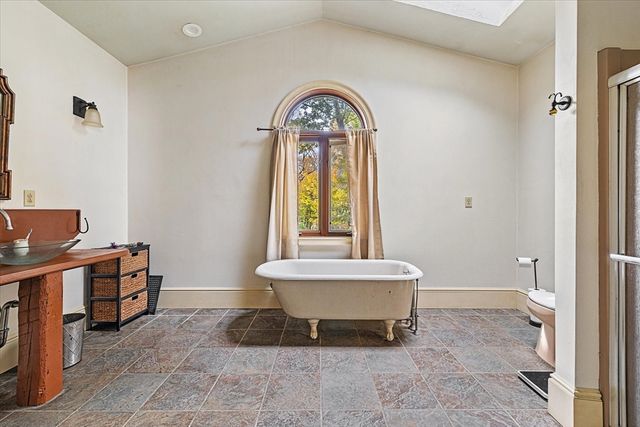 250 Shrewsbury Street, Holden, MA 01520