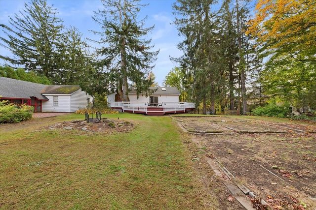 250 Shrewsbury St, Holden, MA 01520