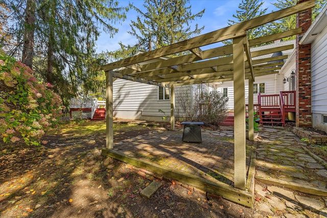 250 Shrewsbury St, Holden, MA 01520