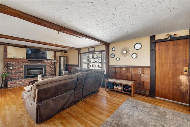 250 Shrewsbury Street, Holden, MA 01520