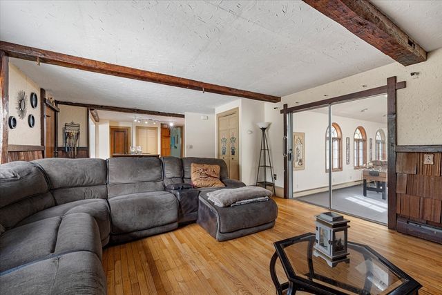 250 Shrewsbury Street, Holden, MA 01520