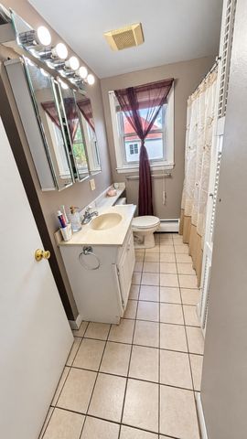 9 Summit Ave, Saugus, MA 01906
