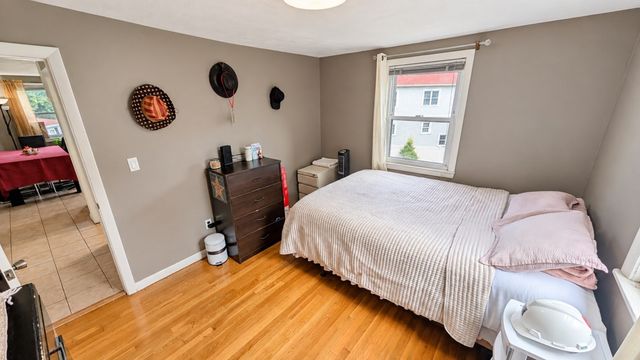 9 Summit Ave, Saugus, MA 01906