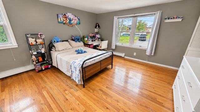 9 Summit Ave, Saugus, MA 01906
