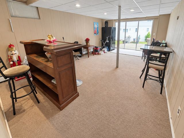 9 Summit Ave, Saugus, MA 01906