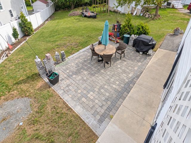 9 Summit Ave, Saugus, MA 01906