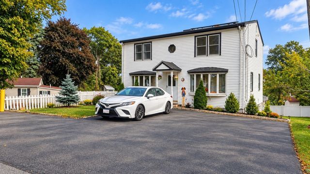 9 Summit Ave, Saugus, MA 01906