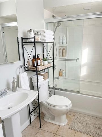 1 Pembroke St 1D, Chelsea, MA 02150