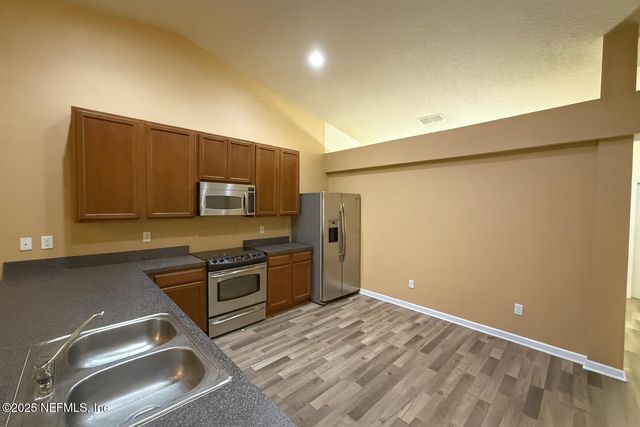 1124 WILD AZALEA Drive, Jacksonville, FL 32221