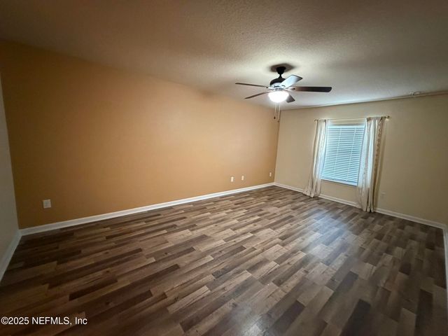 1124 WILD AZALEA Drive, Jacksonville, FL 32221