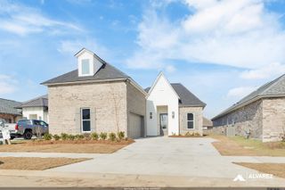2931 Creekmere Ln, Saint George, LA 70810