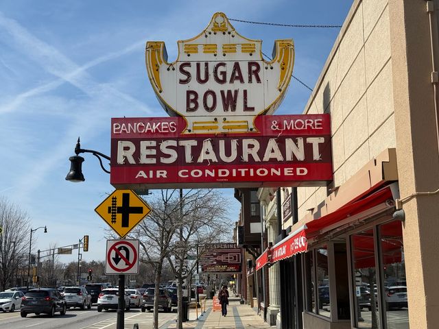 1480 Jefferson Street 203, Des Plaines, IL 60016