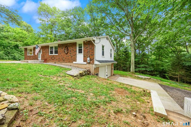 26 Geromin Drive, Haddam, CT 06441