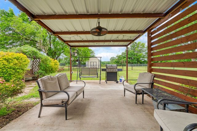 4781 Farm Road 79, Paris, TX 75460