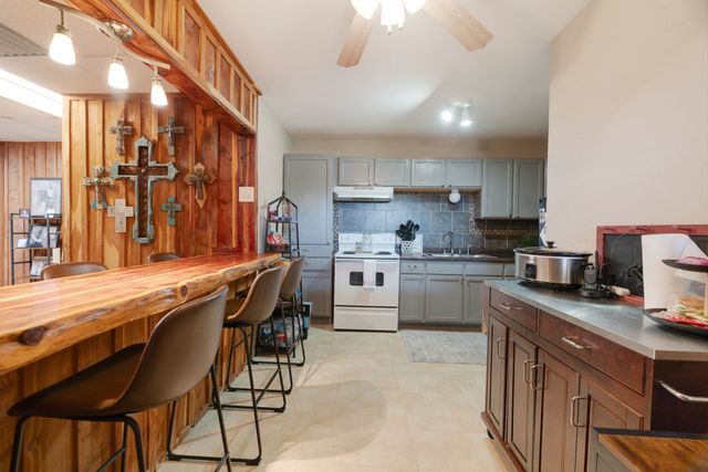 4781 Farm Road 79, Paris, TX 75460