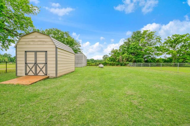 4781 Farm Road 79, Paris, TX 75460