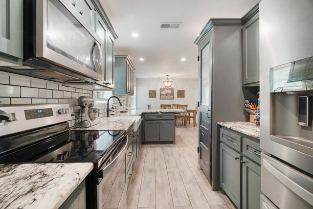 4781 Farm Road 79, Paris, TX 75460