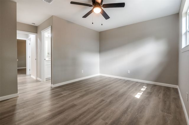 210 W Shelton Street, Alvarado, TX 76009
