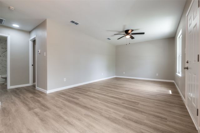 210 W Shelton Street, Alvarado, TX 76009