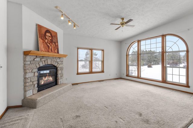 39052 Mica Avenue, North Branch, MN 55056